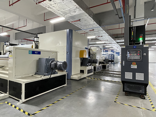 壓延薄膜控溫模溫機